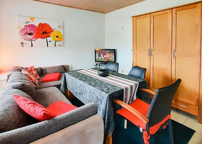 2 Hébergement de vacances *